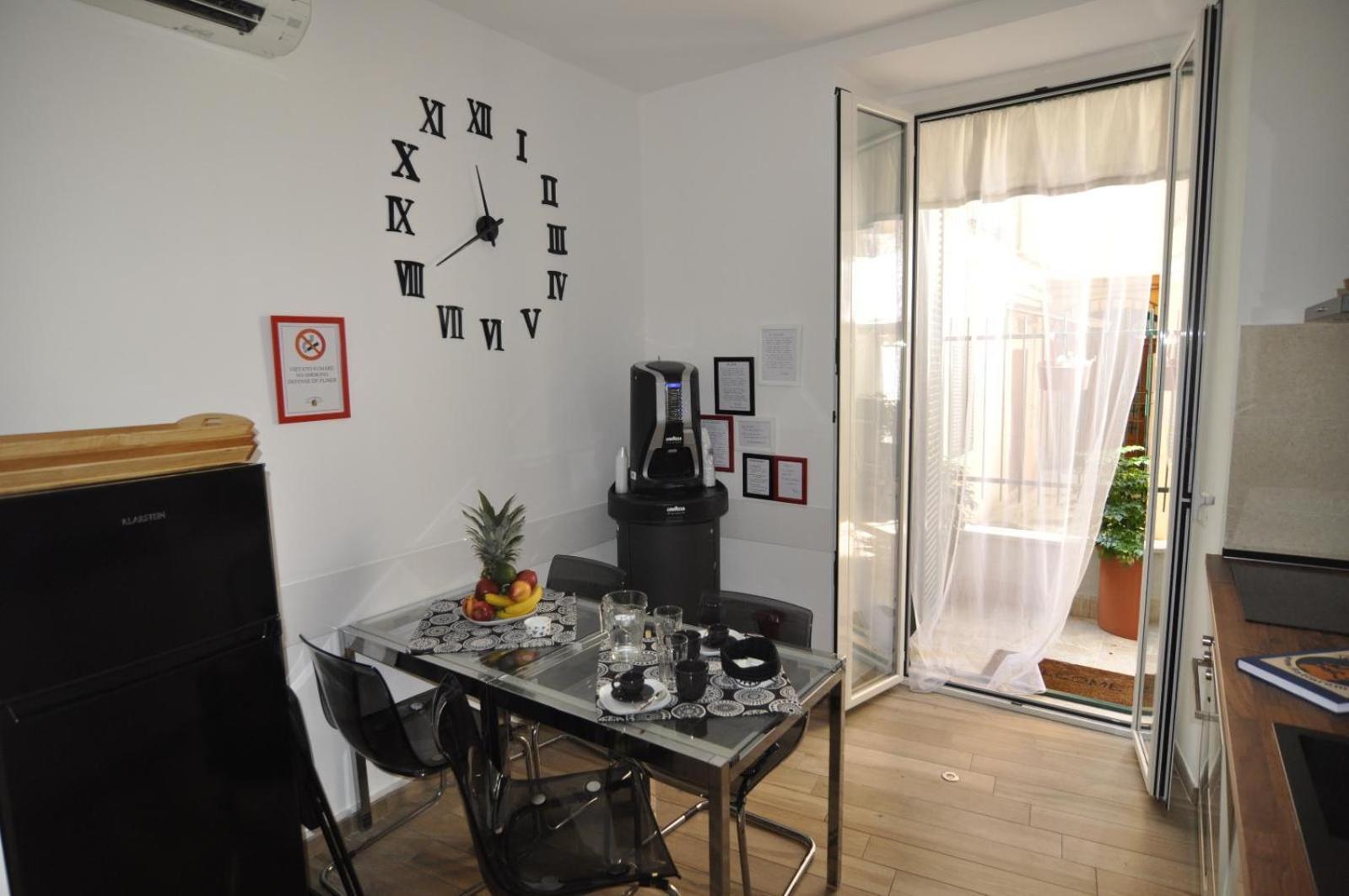 Flatinrome Trastevere Deluxe Rooms - Green Patio 외부 사진