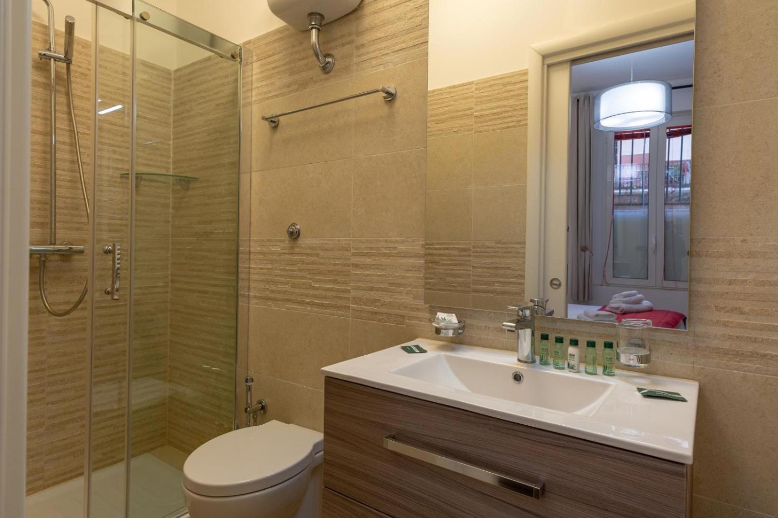 Flatinrome Trastevere Deluxe Rooms - Green Patio 외부 사진