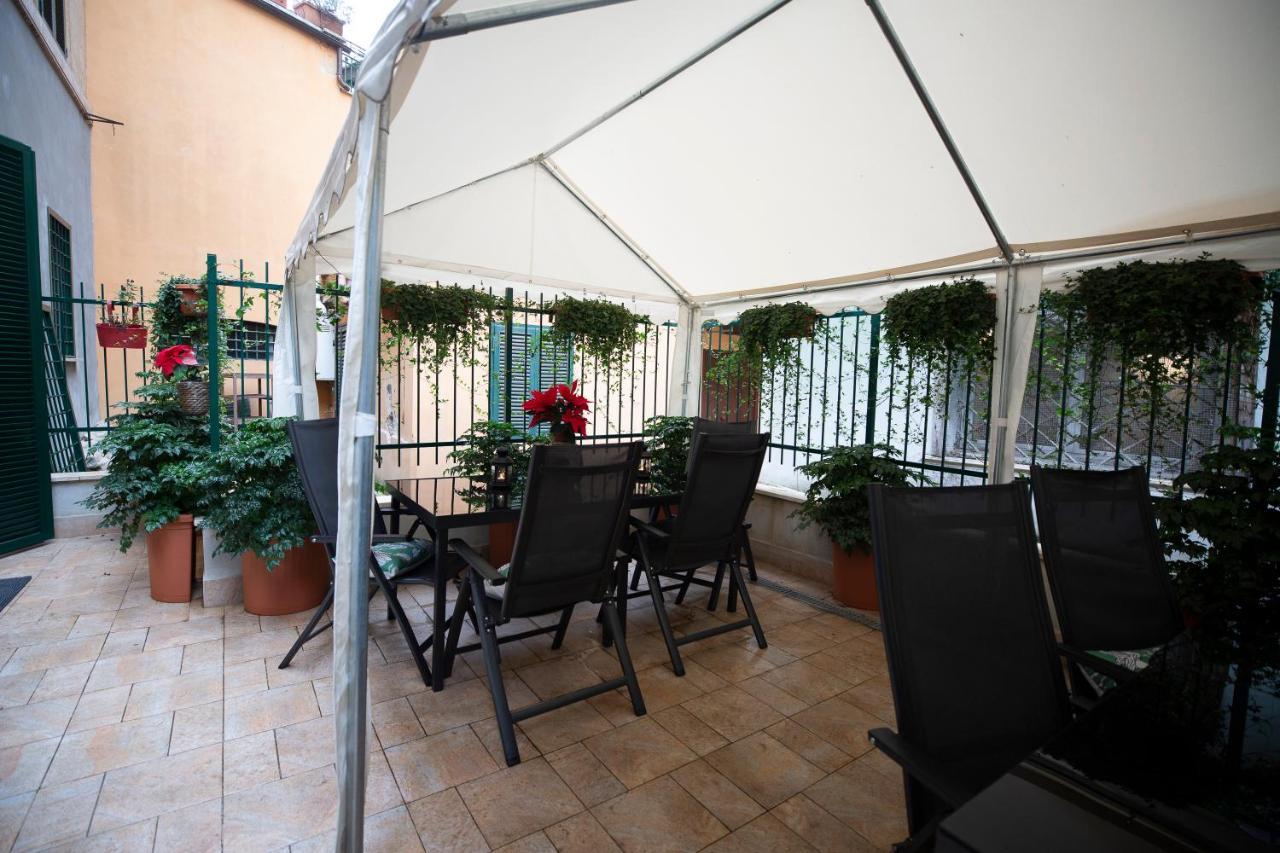 Flatinrome Trastevere Deluxe Rooms - Green Patio 외부 사진